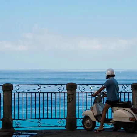 Plaza Boutique - 4* Tropea