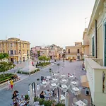Plaza Boutique - 4*