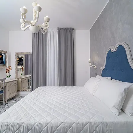 Plaza Boutique - Pensjonat Tropea