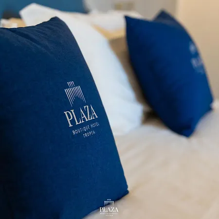Plaza Boutique - *