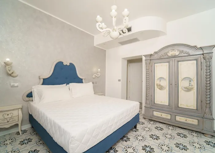 Plaza Boutique - Tropea